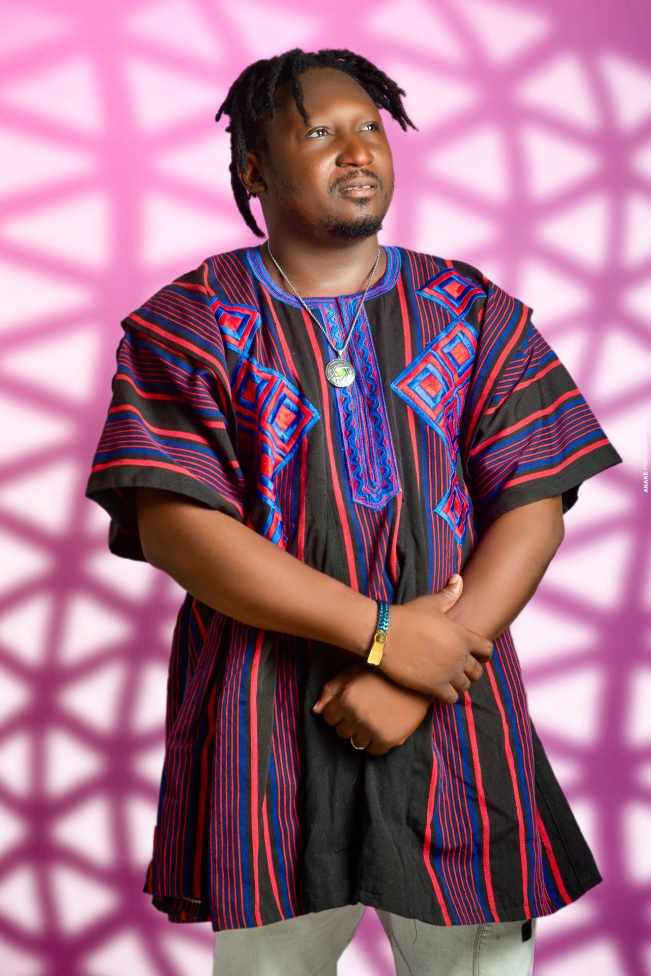 SULTAN ALJAMA, portrait studio